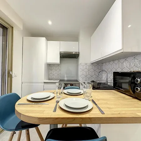 Apartamento De Jonathan - Refait A Neuf - A 200m Juan-les-Pins