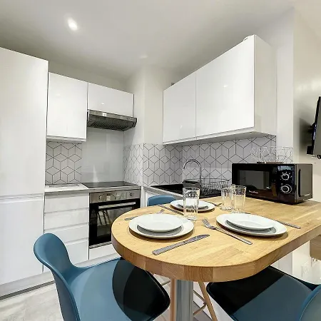 De Jonathan - Refait A Neuf - A 200m Juan-les-Pins